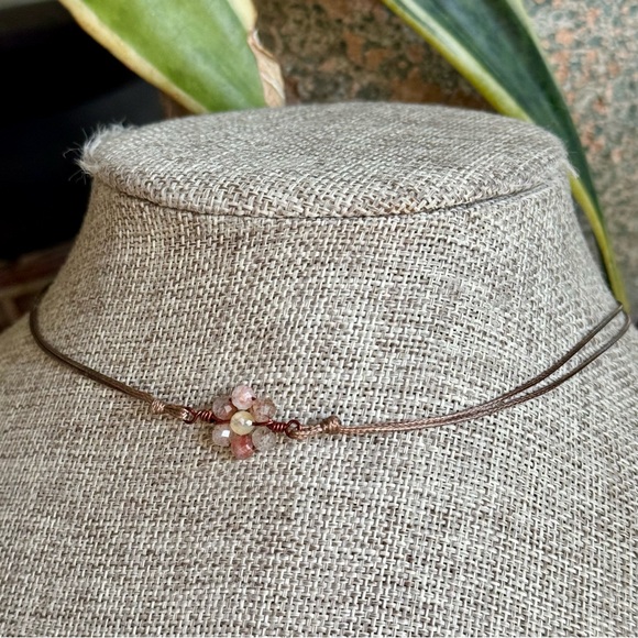 Boho Crystal Flower Choker - Picture 3 of 4